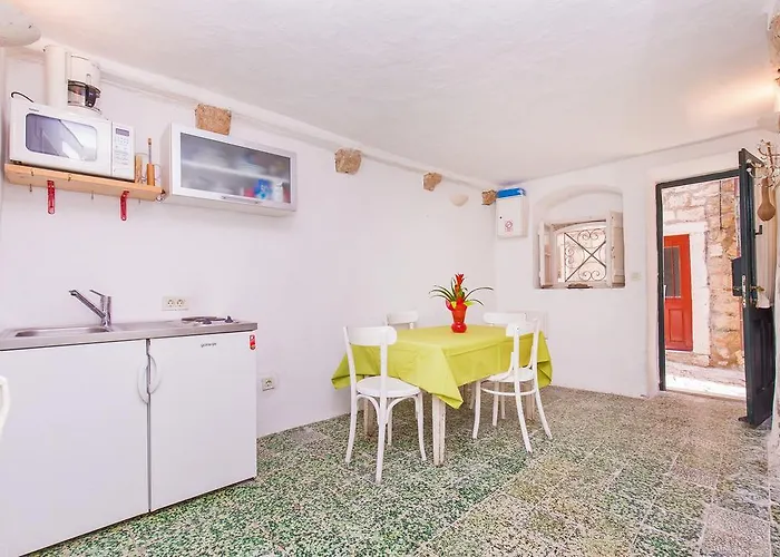 Peti Apartment